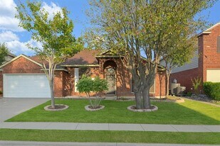 7503 Amsterdam Ln in Arlington, TX - Building Photo