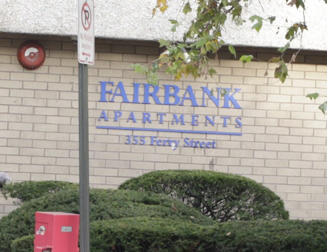 Fairbanks Apartments in New Haven, CT - Foto de edificio - Building Photo