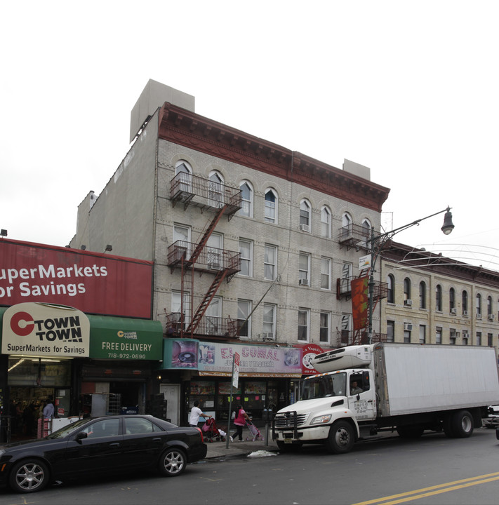 4711-4713 5th Ave in Brooklyn, NY - Building Photo