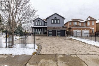 987-BSMT-987 Bristol Rd W in Mississauga, ON - Building Photo - Building Photo
