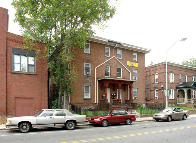 479-383 Broad St in Hartford, CT - Foto de edificio - Building Photo