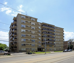 The Deauville in Toronto, ON - Building Photo - Building Photo