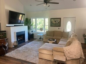 120 Long Beach Blvd in Clarksville, VA - Building Photo - Building Photo