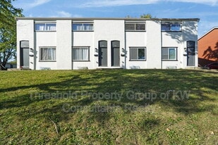 3672-3678-3678 Arnelle Rd in Columbus, OH - Building Photo