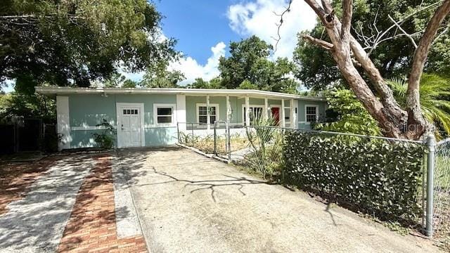 property at 1916 N Hastings St