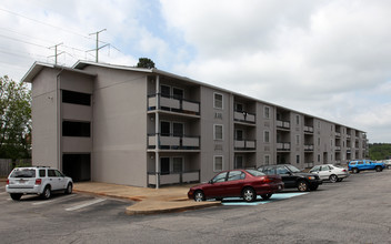 Mission Valley in Raleigh, NC - Building Photo - Building Photo