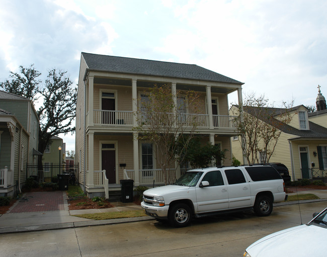 842 St Mary Dr in New Orleans, LA - Building Photo - Building Photo