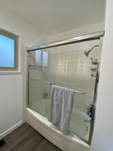 1745 N Eldorado Ave-Unit -Room 2 in Klamath Falls, OR - Building Photo - Building Photo