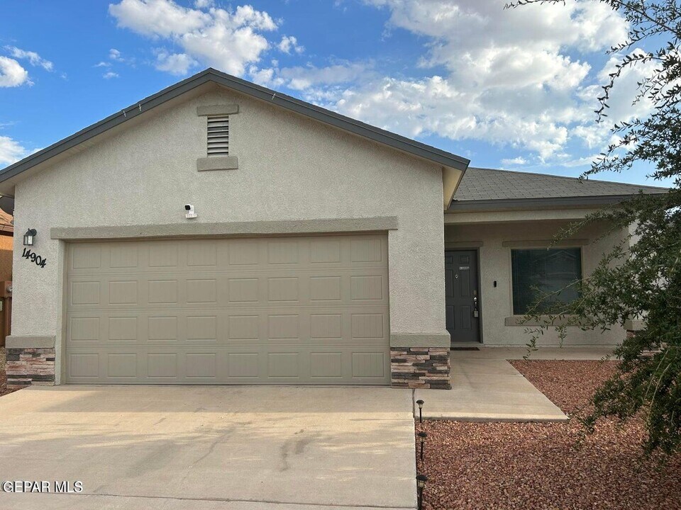 14904 Jerry Armstrong Ct in El Paso, TX - Building Photo