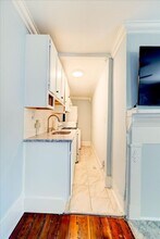 8 Sires St in Charleston, SC - Building Photo - Building Photo