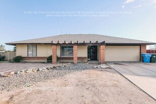 13802 N 45th Ave in Glendale, AZ - Building Photo