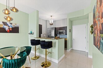 550 Okeechobee Blvd, Unit LPH18 in West Palm Beach, FL - Building Photo - Building Photo
