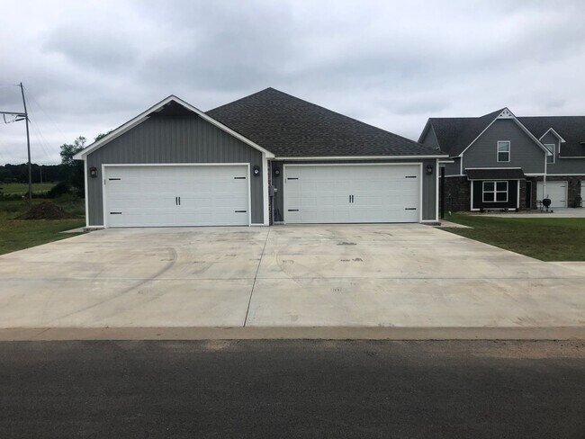 1524 Northridge Dr in Van Buren, AR - Building Photo - Building Photo