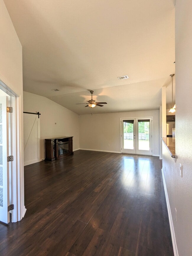 8249 Escola St in Navarre, FL - Building Photo - Building Photo