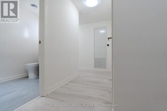 110 Broadway Ave in Toronto, ON - Building Photo - Building Photo