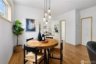 5619 Fauntleroy Wy SW in Seattle, WA - Building Photo - Building Photo