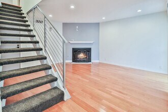18411 Hatteras St in Los Angeles, CA - Building Photo - Building Photo