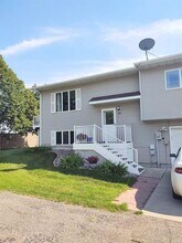 19 Prairiewood Xing S in Fargo, ND - Foto de edificio - Building Photo