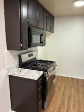 457 W Lexington Dr in Glendale, CA - Building Photo - Building Photo