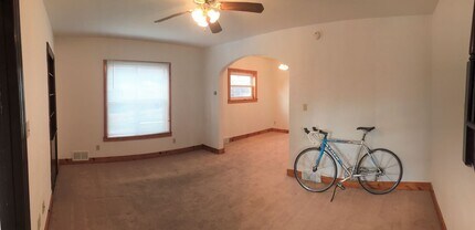 450 Schwartz Ave in Pittsburgh, PA - Building Photo - Building Photo