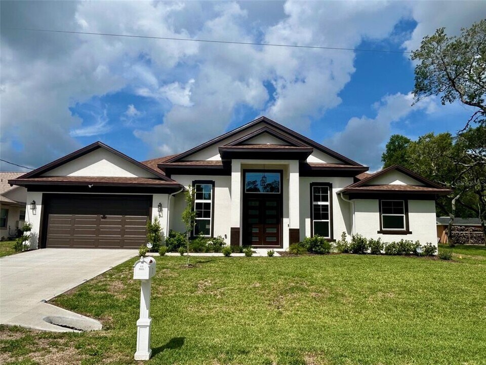7 Fortune Ln in Palm Coast, FL - Building Photo