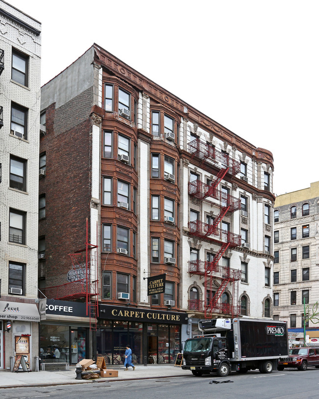 390 Broome St in New York, NY - Building Photo - Building Photo