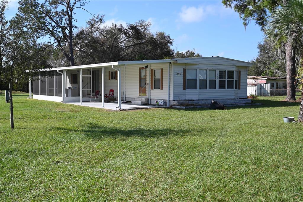 33642 Arthur Dr in Zephyrhills, FL - Building Photo