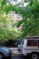 381 3rd St Apartamentos