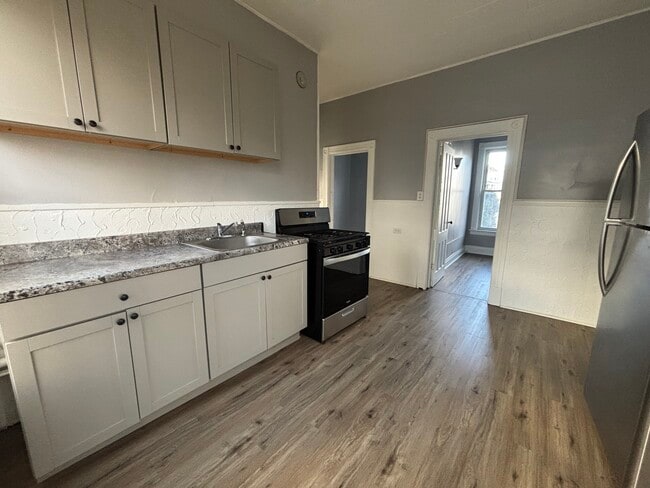 175 Columbia St, Unit 2F