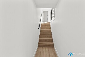 3005 La Paz Dr in Los Angeles, CA - Building Photo - Building Photo