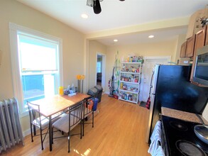 1 Victoria St, Unit 1A in Somerville, MA - Building Photo - Building Photo