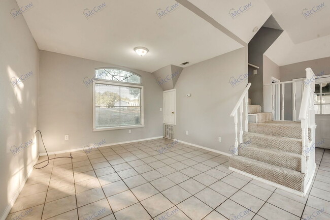 3001 Hilltop Rd in Granbury, TX - Building Photo - Building Photo