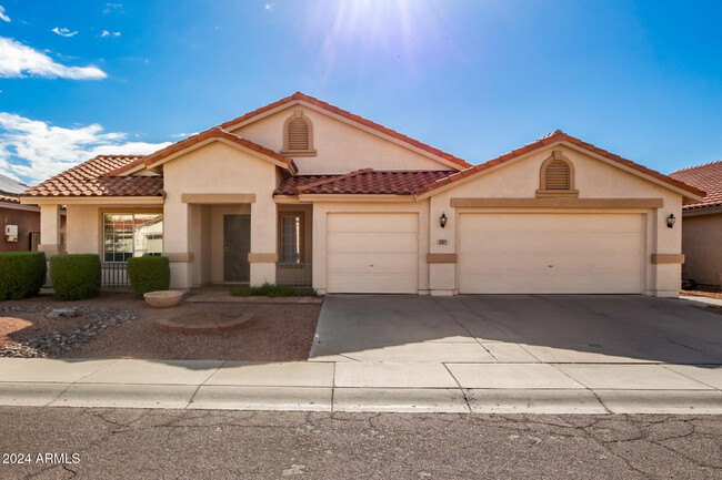 3921 W Bloomfield Rd in Phoenix, AZ - Foto de edificio - Building Photo