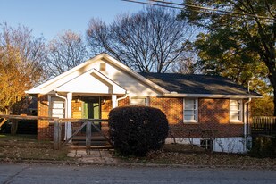 2063 Delano Dr NE in Atlanta, GA - Building Photo