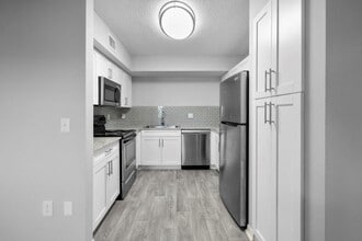 Sanctuary Cove Apartments in Palm Beach Gardens, FL - Building Photo - Building Photo