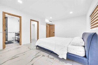4708 Alton Rd in Miami Beach, FL - Building Photo - Building Photo