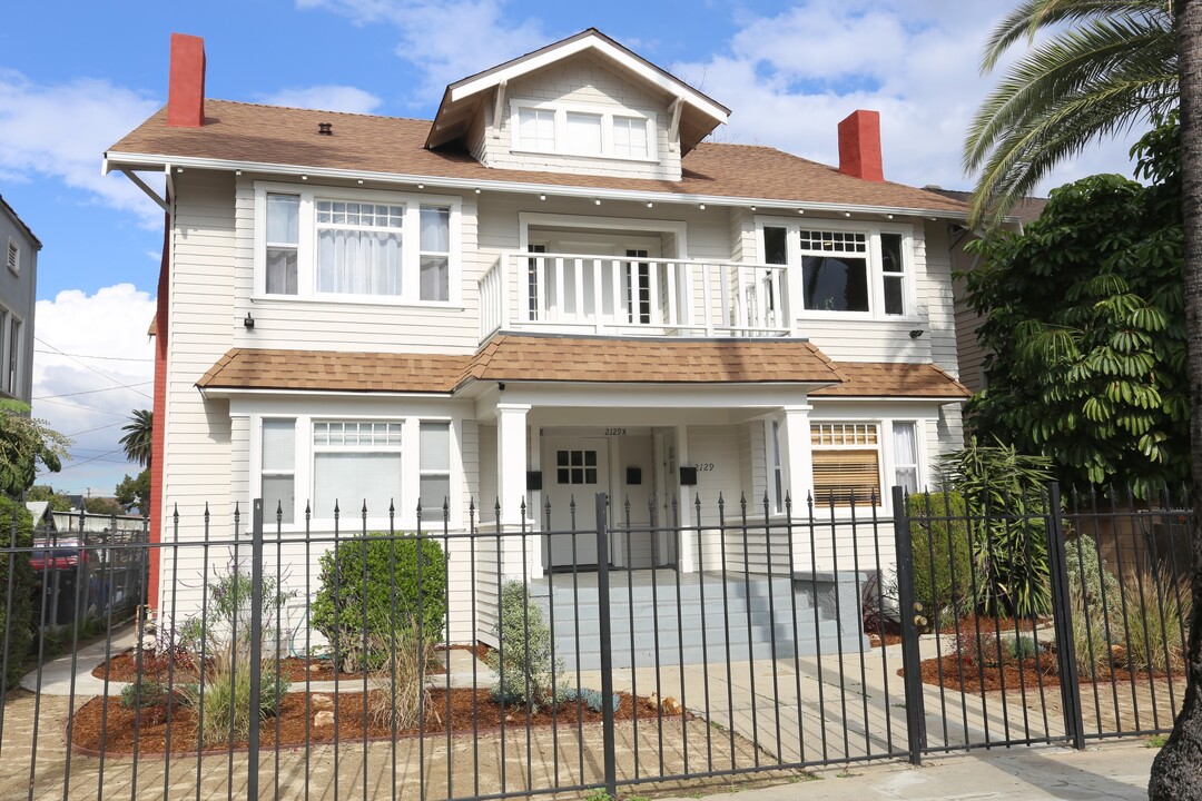 2129 Cambridge St in Los Angeles, CA - Building Photo
