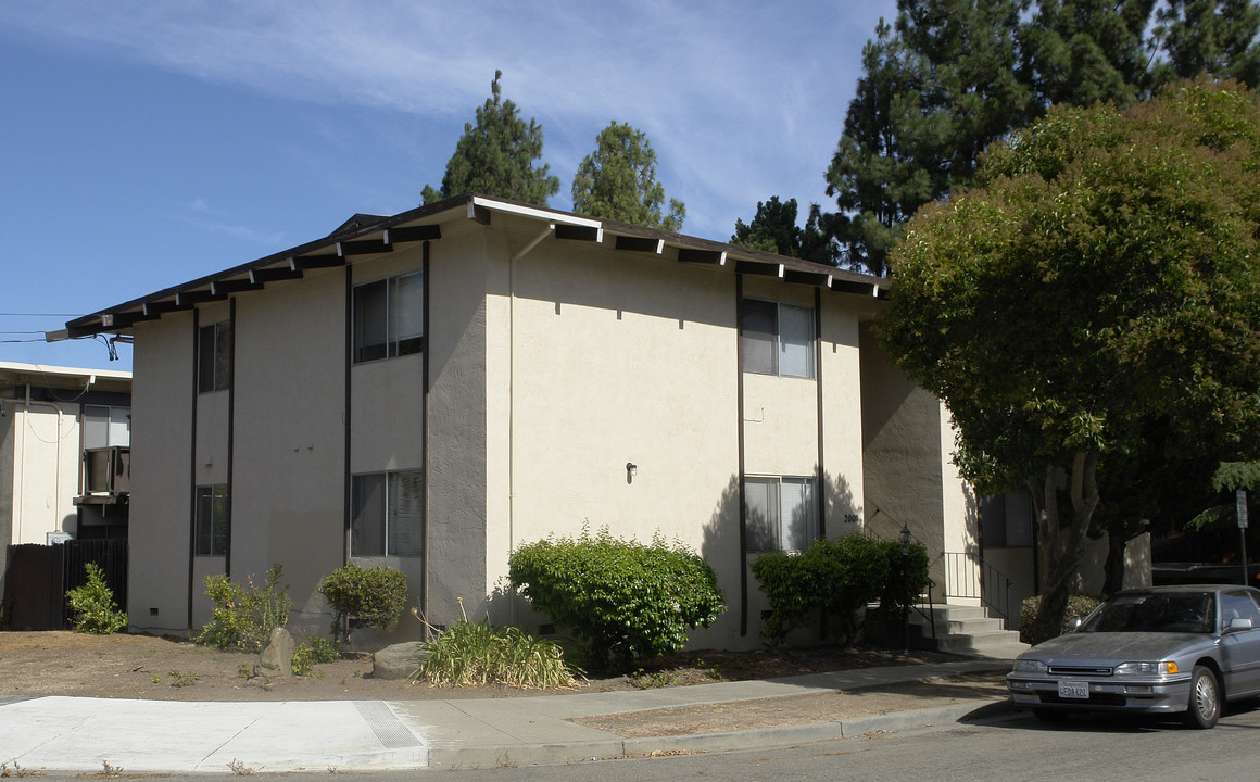 22799 Vermont St in Hayward, CA - Building Photo