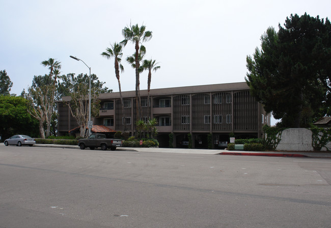 Casa del Norte Apartments in La Jolla, CA - Foto de edificio - Building Photo