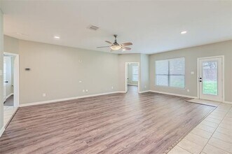 204 W Patton Ave in Alvarado, TX - Building Photo - Building Photo