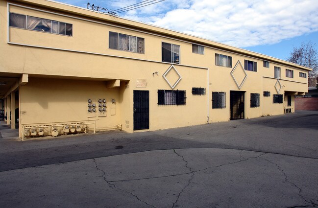 El Sage in Inglewood, CA - Building Photo - Building Photo