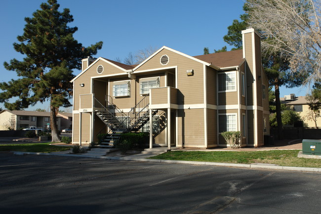 The Village at Karen in Las Vegas, NV - Building Photo - Building Photo