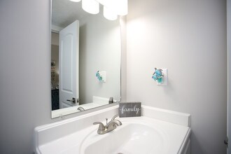 Turkey Run Village in Dublin, OH - Building Photo - Interior Photo