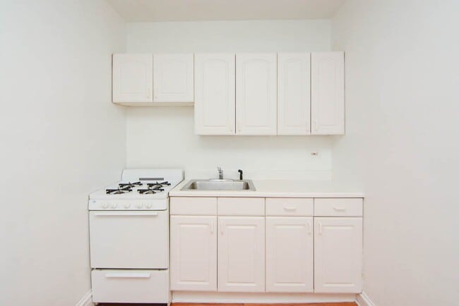 545 W Wellington Ave in Chicago, IL - Building Photo - Building Photo