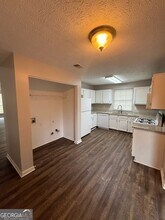10375 Larrack Ct in Jonesboro, GA - Building Photo - Building Photo