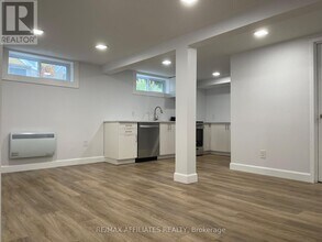 2145 Westbourne Ave in Ottawa, ON - Building Photo - Building Photo