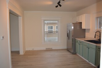 330 E Main St in Ilion, NY - Foto de edificio - Building Photo