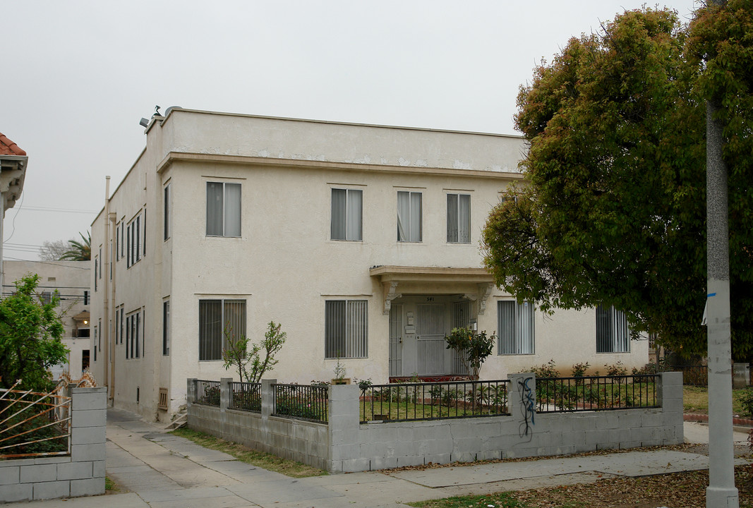 537 N Kenmore Ave in Los Angeles, CA - Building Photo