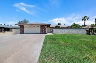 6954 Viking Ct in Riverside, CA - Building Photo