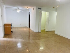 8610 SW 149th Ave in Miami, FL - Building Photo - Building Photo